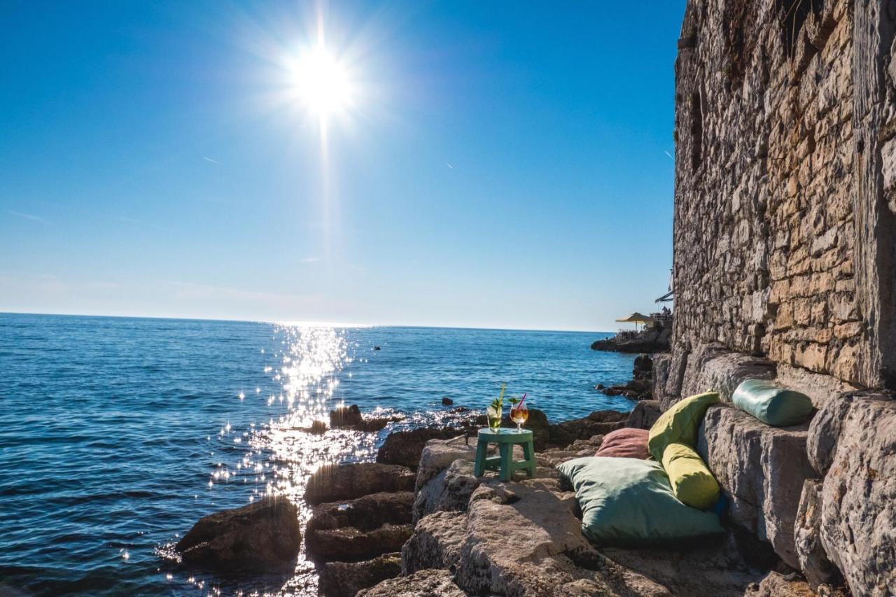 Apartment Mediterraneo ロヴィニ エクステリア 写真